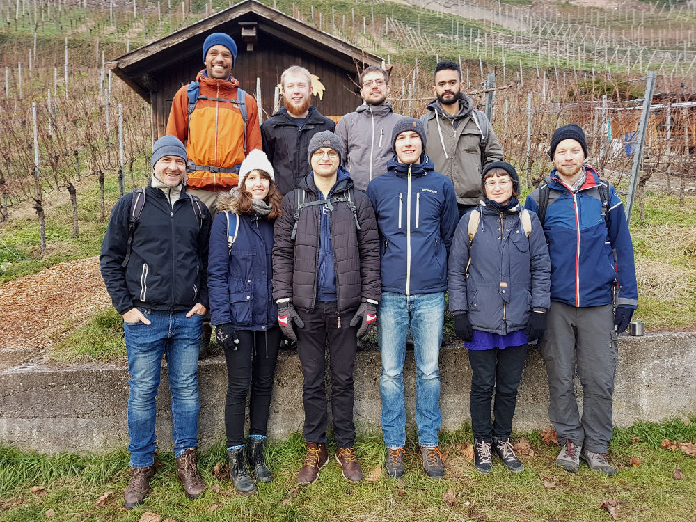 BSD Lab Members Christmas Hike 2018